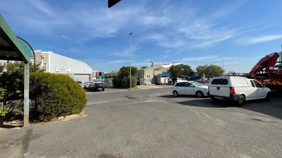 To Let commercial Property for Rent in Somerset West Business Park Western Cape